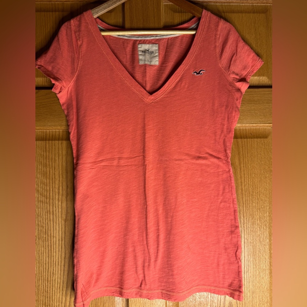 HOLLISTER TOP - Picture 1 of 4